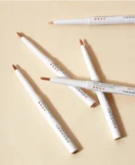 eyebrow-concealer-picture-2-opti-webp